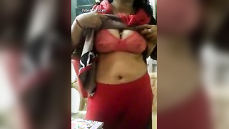 Woman brings the boss porn happiness showing Desi tits and vagina | XXX Video on AllSex.XXX