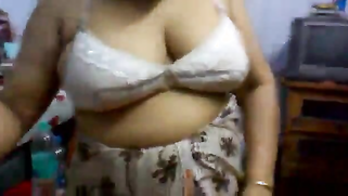 Shy Desi woman doesn't allow to film her face during the porn video | XXX Video on AllSex.XXX
