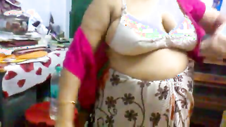 Shy Desi woman doesn't allow to film her face during the porn video | XXX Video on AllSex.XXX