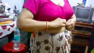 Shy Desi woman doesn't allow to film her face during the porn video | XXX Video on AllSex.XXX