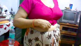 Shy Desi woman doesn't allow to film her face during the porn video | XXX Video on AllSex.XXX