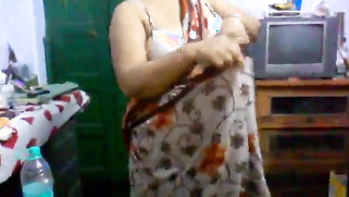 Shy Desi woman doesn't allow to film her face during the porn video | XXX Video on AllSex.XXX