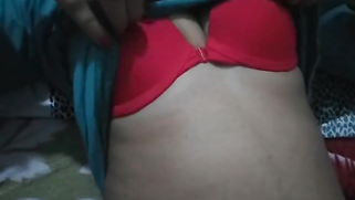 Desi girl unhooks red bra to boast about boobs in the porn video | XXX Video on AllSex.XXX