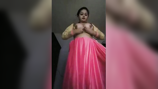 Men always wait for porn videos where the Desi babe plays with tits | XXX Video on AllSex.XXX