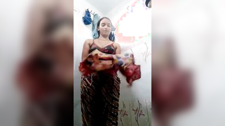 Girl takes a shower without knowing about camera filming porn video