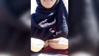 Desi woman with pink lips touches tits in the outdoor porn video | XXX Video on AllSex.XXX