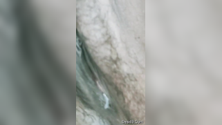 Wife masturbates and Desi man doesn't blow a chance to film porn video | XXX Video on AllSex.XXX