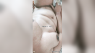 Wife masturbates and Desi man doesn't blow a chance to film porn video | XXX Video on AllSex.XXX