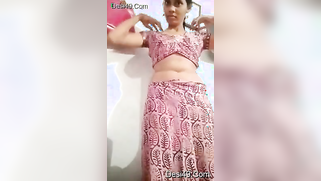 Pleasant Desi girl takes off pink dress in her first porn video | XXX Video on AllSex.XXX