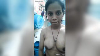 Clothes shop is a place where the Desi minx films the porn video | XXX Video on AllSex.XXX