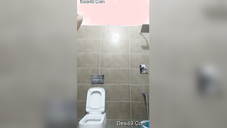 Shower porn video of the young Desi girlfriend with thick eyebrows | XXX Video on AllSex.XXX