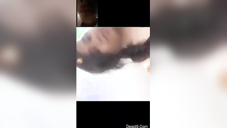 Stud waits for Desi girlfriend to turn the video call into a porn show | XXX Video on AllSex.XXX