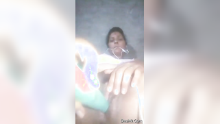 Sex toy and porn fingering help the Desi woman receive pleasure | XXX Video on AllSex.XXX