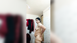 Hot Desi BBW washes gigantic buttocks in the amateur porn video | XXX Video on AllSex.XXX