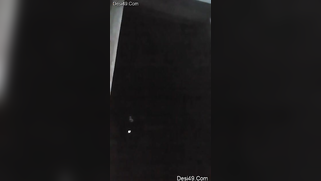 Webcam model thinks her huge Desi tits are better than any porn | XXX Video on AllSex.XXX