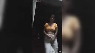 Webcam model thinks her huge Desi tits are better than any porn | XXX Video on AllSex.XXX