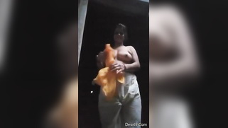 Webcam model thinks her huge Desi tits are better than any porn | XXX Video on AllSex.XXX