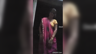 Webcam model thinks her huge Desi tits are better than any porn | XXX Video on AllSex.XXX