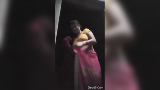 Webcam model thinks her huge Desi tits are better than any porn | XXX Video on AllSex.XXX