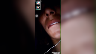 Inventive Desi woman cheers self-isolated boyfriend up by some porn | XXX Video on AllSex.XXX