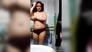 Curly Desi girl isn't a porn queen still she is beautiful and sexy | XXX Video on AllSex.XXX