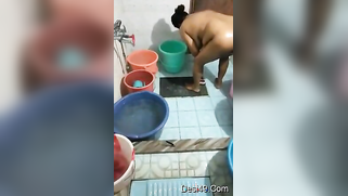 Hubby likes it when Desi wife takes shower because he can film porn video | XXX Video on AllSex.XXX