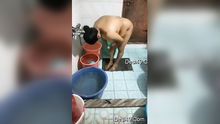 Hubby likes it when Desi wife takes shower because he can film porn video | XXX Video on AllSex.XXX