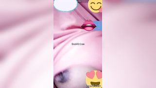 Pretty Desi woman lifts pink top to show boobs during the porn video call | XXX Video on AllSex.XXX