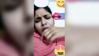 Pretty Desi woman lifts pink top to show boobs during the porn video call | XXX Video on AllSex.XXX