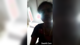 Married Desi minx is in a porn mood so she demonstrates tits and pussy | XXX Video on AllSex.XXX