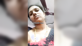 Married Desi minx is in a porn mood so she demonstrates tits and pussy | XXX Video on AllSex.XXX