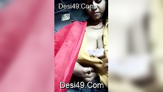 Spectators crave some porn and the pretty Desi lady flashes breasts | XXX Video on AllSex.XXX