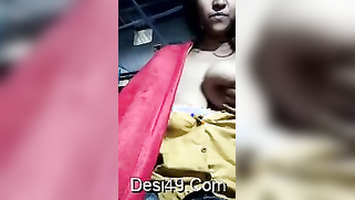 Spectators crave some porn and the pretty Desi lady flashes breasts | XXX Video on AllSex.XXX