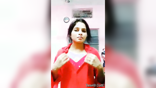 Flawless Desi woman unzips red blouse to impress porn perverts | XXX Video on AllSex.XXX