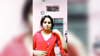 Flawless Desi woman unzips red blouse to impress porn perverts | XXX Video on AllSex.XXX