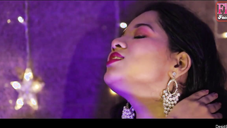 Stunning Desi model smears body with chocolate syrup in the porn video