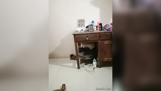 Lazy Desi wife is too lazy to do porn so the cameraman just films her | XXX Video on AllSex.XXX