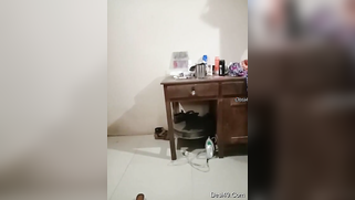 Lazy Desi wife is too lazy to do porn so the cameraman just films her | XXX Video on AllSex.XXX