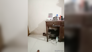 Lazy Desi wife is too lazy to do porn so the cameraman just films her | XXX Video on AllSex.XXX