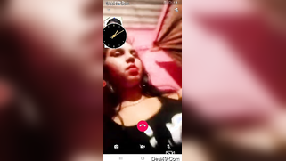 Playful Desi exposes boobs and pussy in the close-up porn video | XXX Video on AllSex.XXX