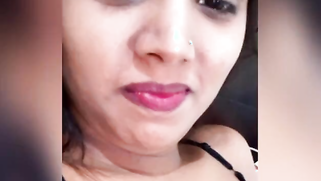 Housewife thinks Desi men will be interested in watching her porn video | XXX Video on AllSex.XXX