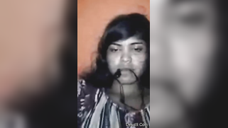 Desi girl takes an example from porn actresses and masturbates staying at home | XXX Video on AllSex.XXX