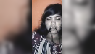 Desi girl takes an example from porn actresses and masturbates staying at home | XXX Video on AllSex.XXX