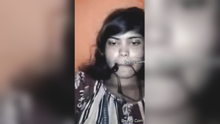 Desi girl takes an example from porn actresses and masturbates staying at home | XXX Video on AllSex.XXX