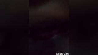 It's quarantine and the Desi lady entertains herself with porn videos | XXX Video on AllSex.XXX