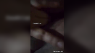 It's quarantine and the Desi lady entertains herself with porn videos | XXX Video on AllSex.XXX