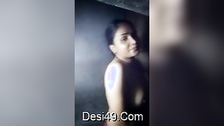 Nice woman proves that Desi females know something about porn | XXX Video on AllSex.XXX