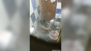 Perv is going to jerk off to porn video of Desi neighbor taking a shower | XXX Video on AllSex.XXX