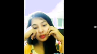 Lecherous XXX Desi brunette teases with a pair of natural boobs | XXX Video on AllSex.XXX