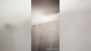 Pretty Desi girl is not ashamed to show off her natural XXX tits | XXX Video on AllSex.XXX